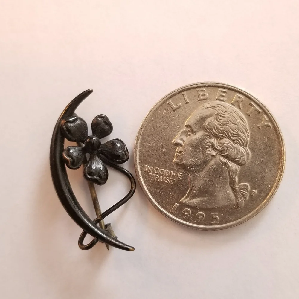 Antique honeymoon brooch crescent moon pin black vintage celestial floral - Picture 5 of 7